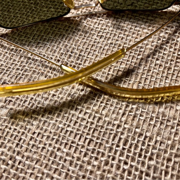 American Optical AO 5 1/2 Gold
1/10 12K GF Vintage Aviator
Sunglasses Pilot - Picture 6 of 7